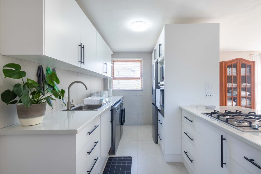 4 Bedroom Property for Sale in Bowtie Western Cape